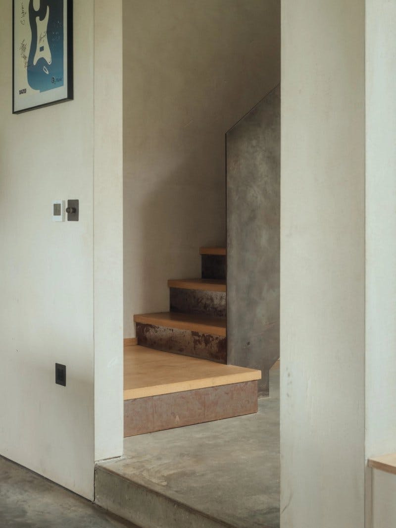Stairway with natural materials by Studio Bark
